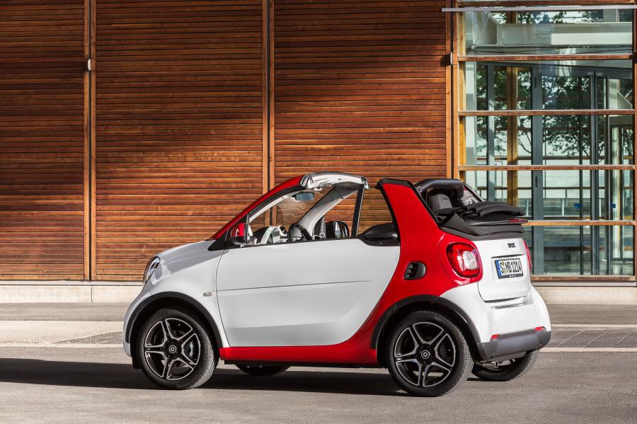  Smart ForTwo Passion Cabrio Urban Style 2016 года  (фото 18 из 25)